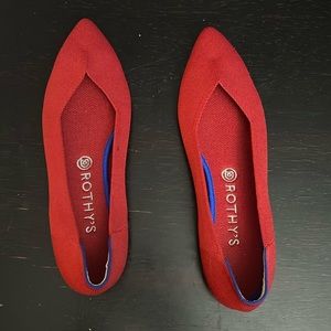 LIKE NEW Red Point Rothy’s in a size 10